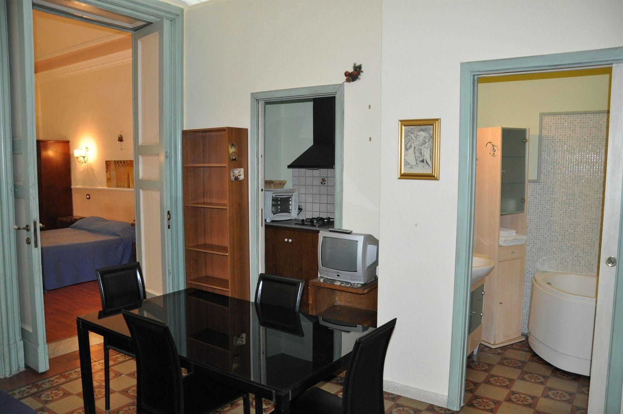 B&B Teatro Bellini CTA Exterior photo